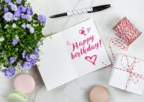 4 Unique Small Things to Give Her for Her Birthday in 2021