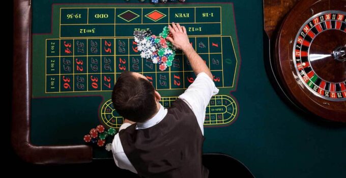 What Is A Live Dealer Casino – 2023 Guide