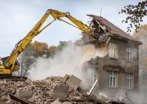 6 Signs You Need to Demolish Your Home Instead of Renovating it