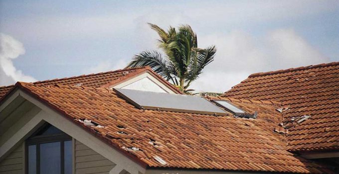 6 Roofing Problems That Require A Professional Help