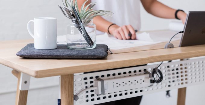 Why Standing Desks Are Best Option for Your Home