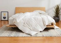 What is the Difference Between a Comforter and a Duvet?