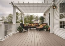 Can You Clean a Composite Deck With Vinegar?