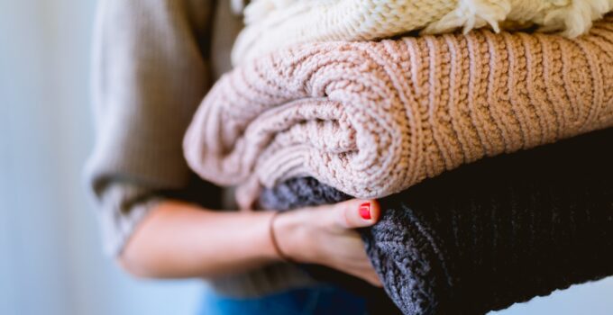 How To Fold A Blanket: Tips That Make Your Home Life Easier