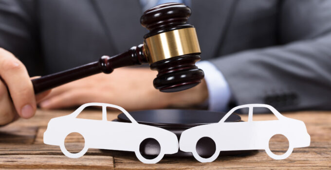 5 Reasons to Hire a Car Accident Lawyer in 2021