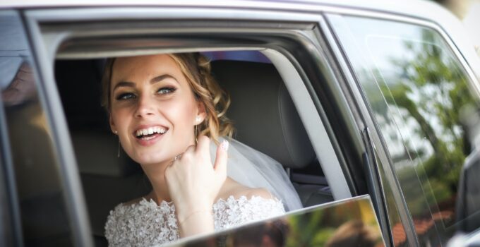 8 Tips For Choosing The Perfect Transportation Service For Your Wedding