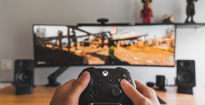5 Benefits of Playing Video Games With Professionals