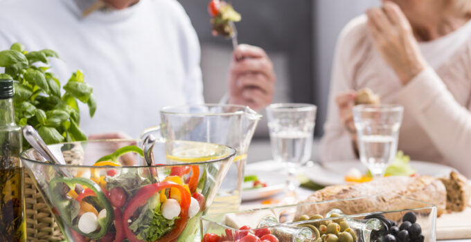 4 Healthy Eating Tips for Older Adults