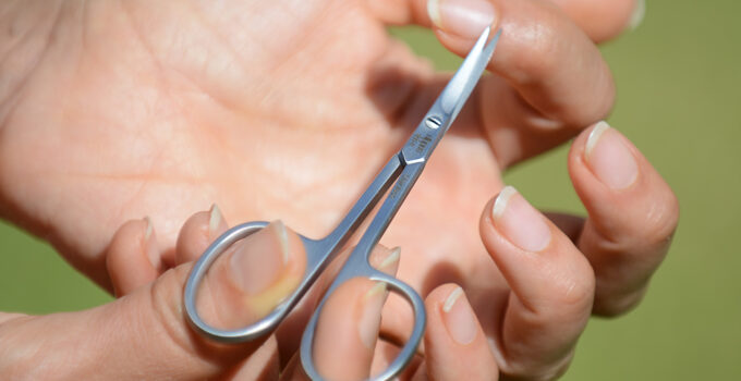 How to Choose Nail Scissors?