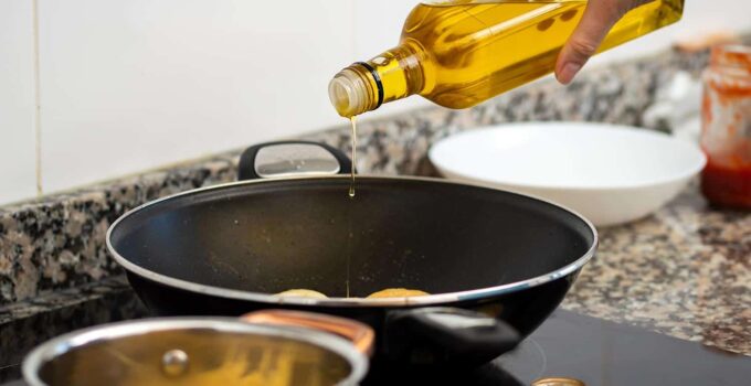 Which Oil is Suitable For Deep Frying?