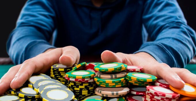 How To Know When To Overbet In Online Poker?
