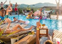 Top 5 Themes for An Epic Pool Party at Home