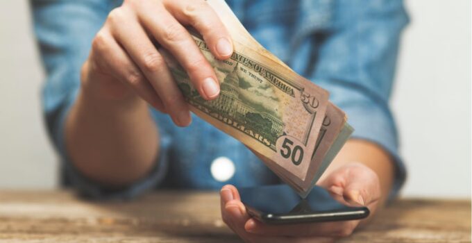 How Do Online Payday Loans Work in Canada?