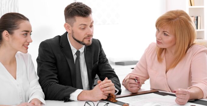 Why Should You Hire a Lawyer to Write Your Will?