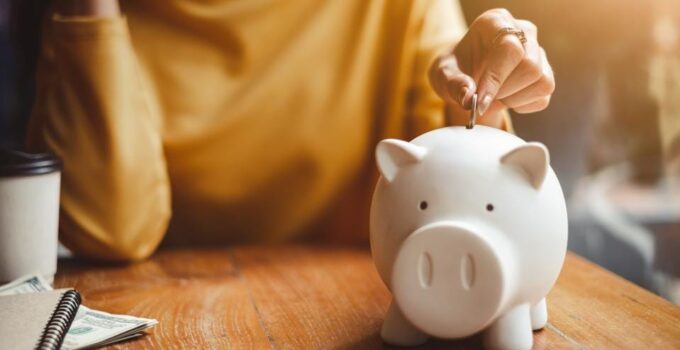 Boosting Financial Wellness: How to Develop Healthy Money Habits