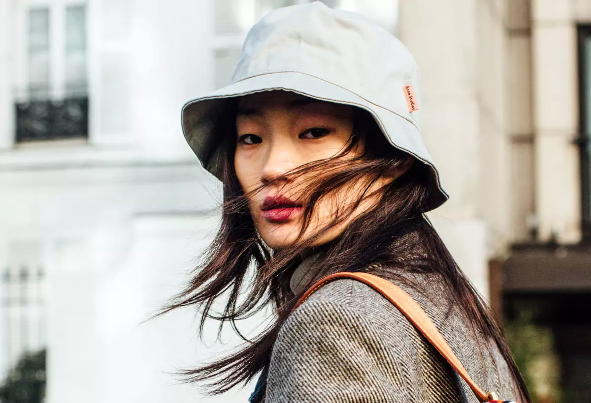 How to Wear a Bucket Hat: 3 Tips for Styling Your Favorite Hats - Galeon