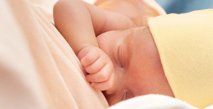 Nutrition and Feeding of Premature Babies – Different Types and When to Use Them