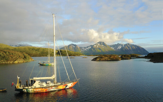 Norway's Natural Masterpiece - Lofoten Islands boat rental