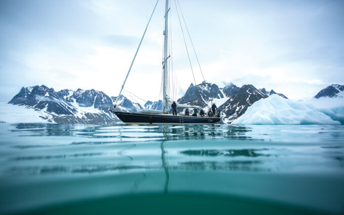 renting a boat in the beautiful Svalbard - Arctic Wilderness Calling